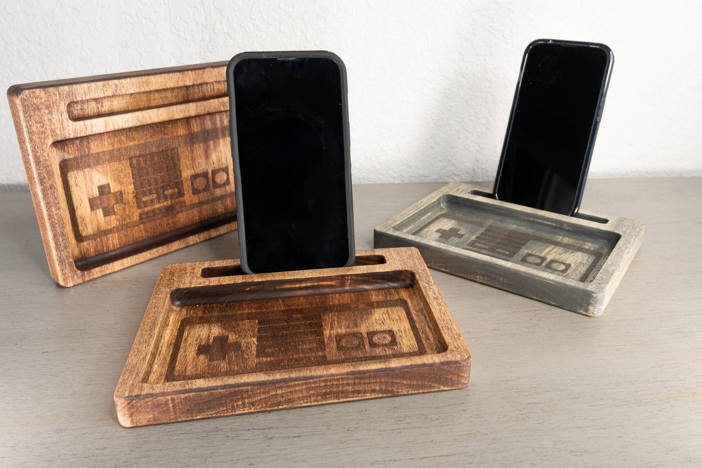 Handcrafted Classic Console Controller Desk Tray: Universal Phone Slot