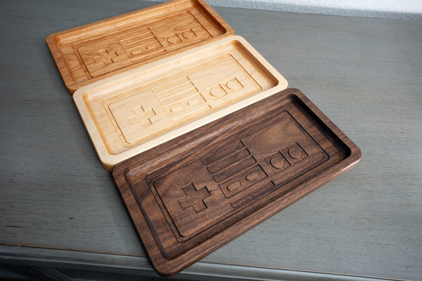 Deluxe Retro NES Controller Inlay Wooden Tray